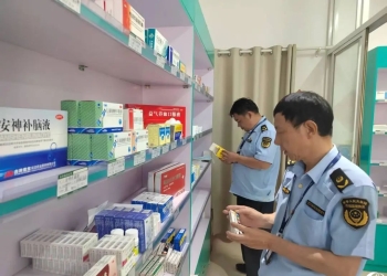 守护群众“药箱子”！弥渡县市场监督管理局药品流通领域“清源行动”纵深推进