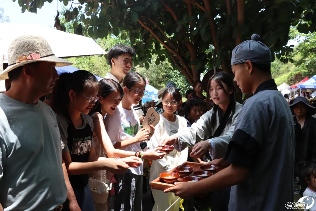 160729jc40044tyepmwy77.png