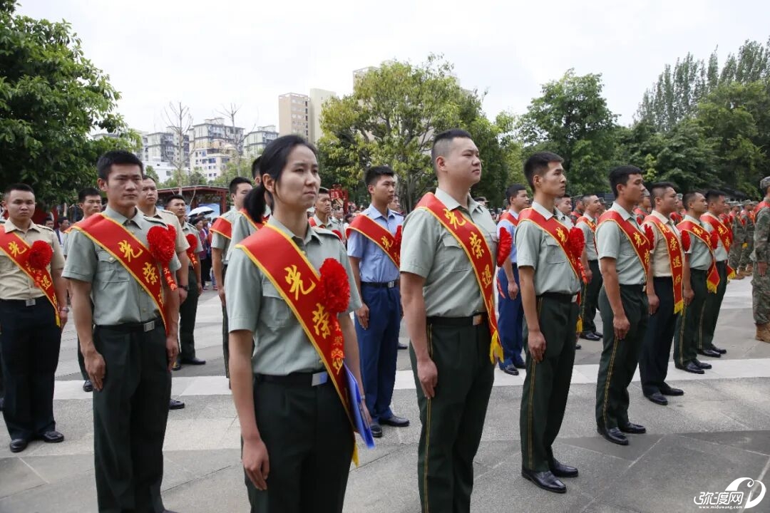 165514m92lpq2pjx2c9ww2.jpeg